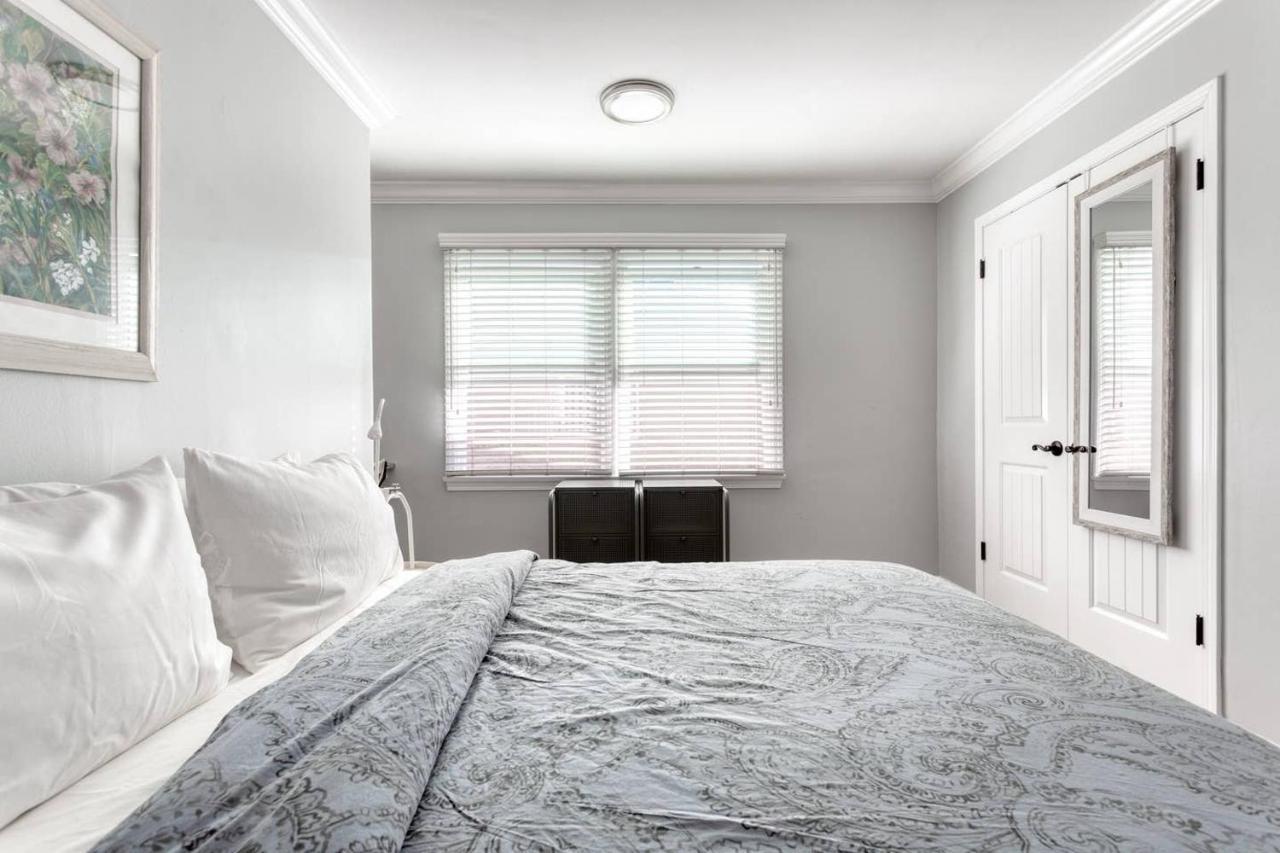 New Belmont Shore Retreat With Free Parking Walk To Beaches Лонг Бийч Екстериор снимка