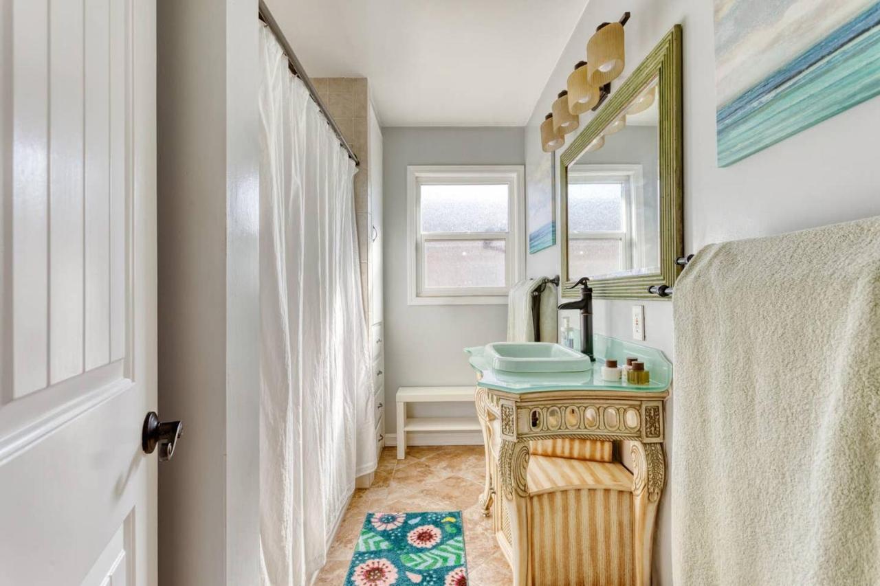 New Belmont Shore Retreat With Free Parking Walk To Beaches Лонг Бийч Екстериор снимка