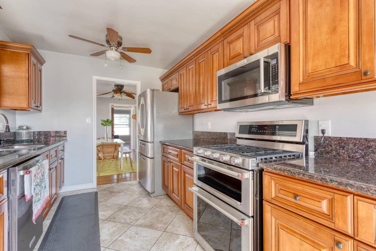 New Belmont Shore Retreat With Free Parking Walk To Beaches Лонг Бийч Екстериор снимка