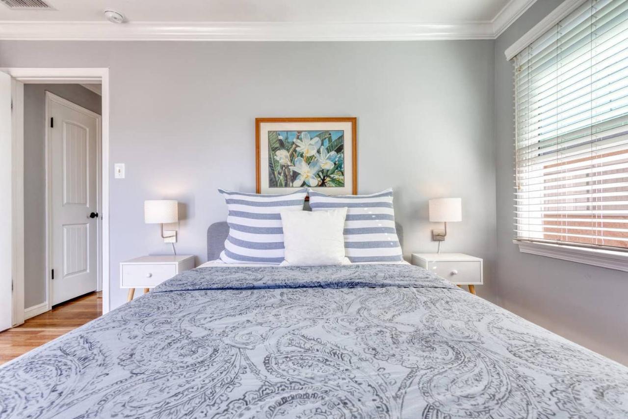 New Belmont Shore Retreat With Free Parking Walk To Beaches Лонг Бийч Екстериор снимка
